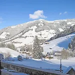 Hacklerhof 2 * ألباخ